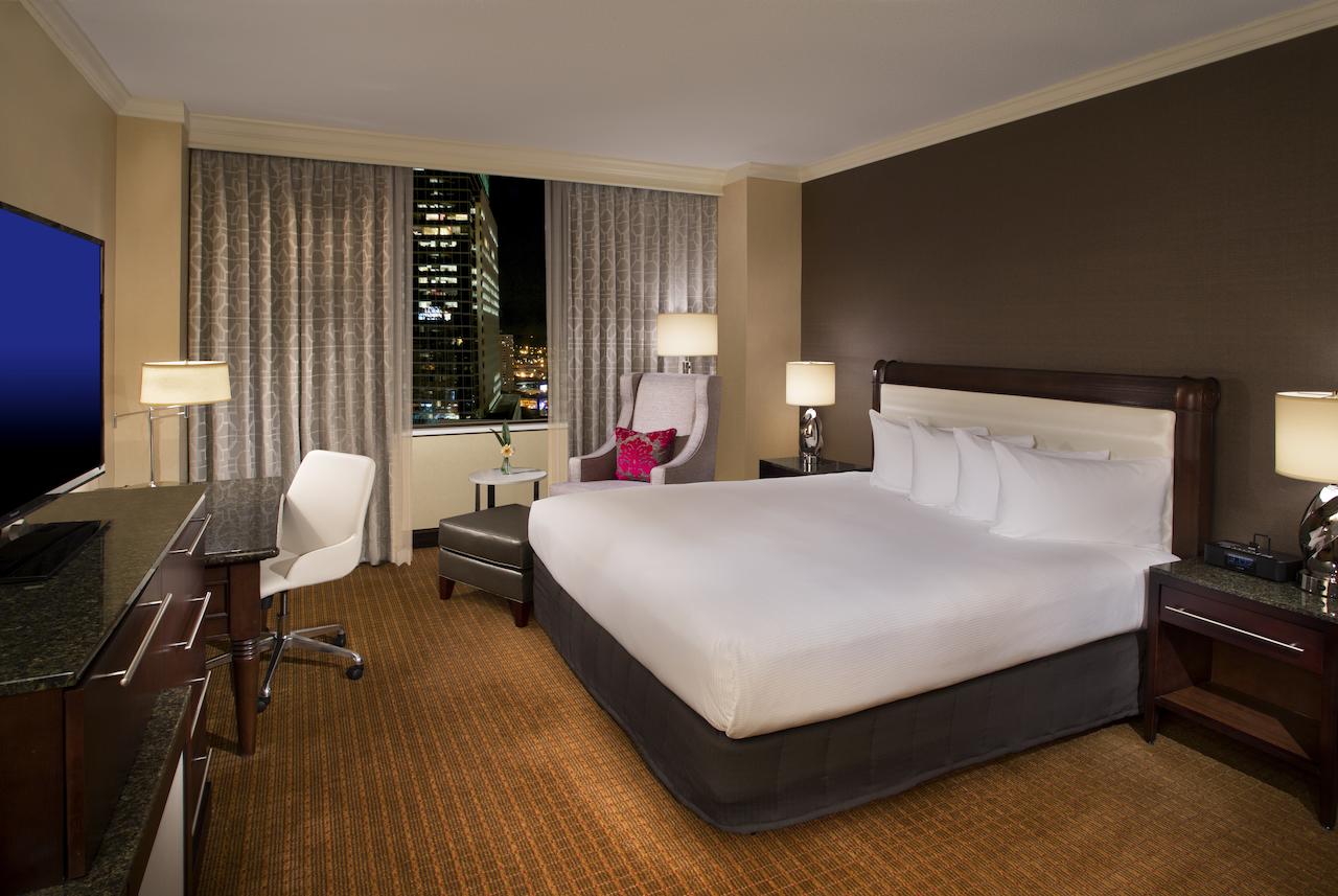 Hilton Minneapolis - thumb 4