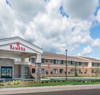 Ramada by Wyndham Minneapolis Golden Valley - Accommodation Missouri