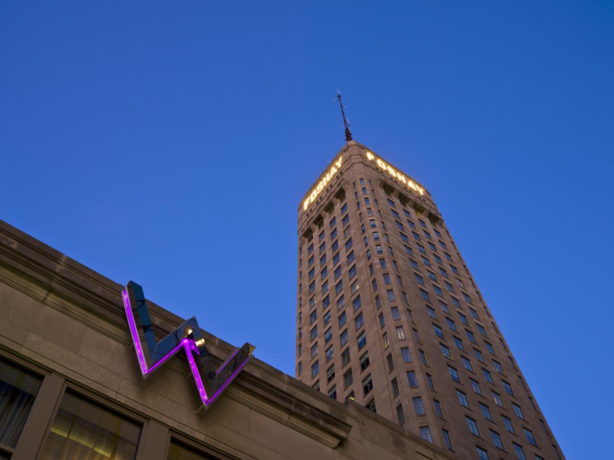 W Minneapolis - The Foshay - thumb 3