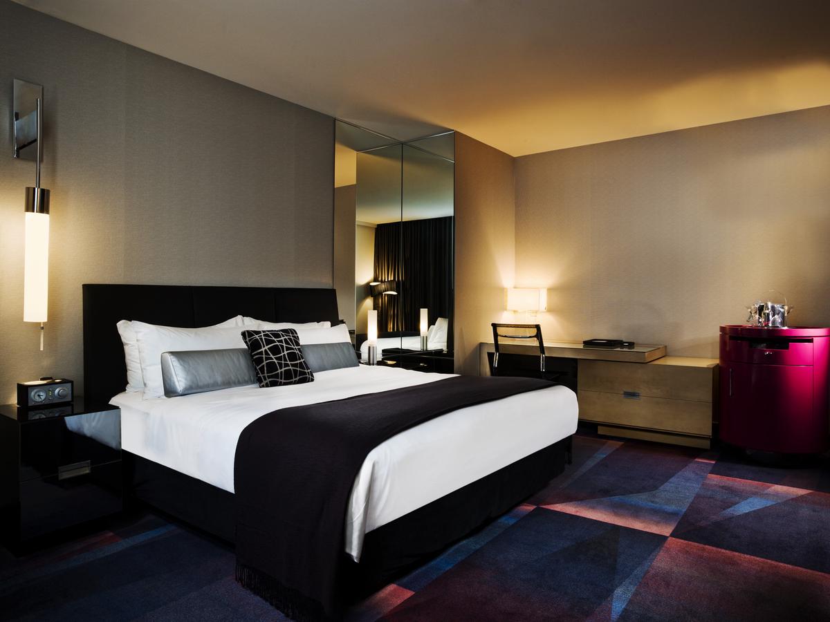W Minneapolis - The Foshay - thumb 8