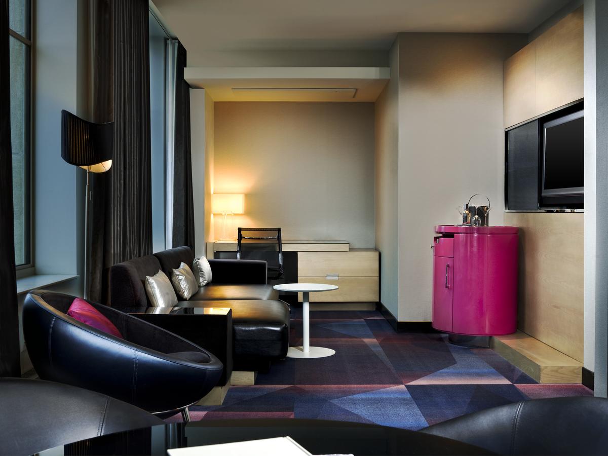 W Minneapolis - The Foshay - thumb 17