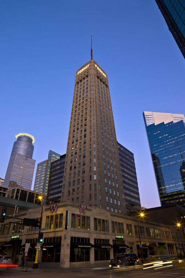 W Minneapolis - The Foshay - thumb 0