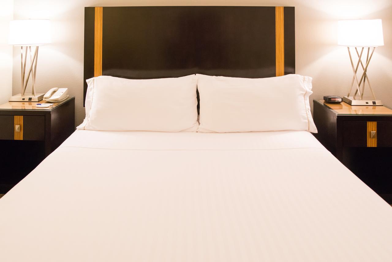 Holiday Inn Express Hotel & Suites Chanhassen - thumb 29