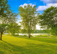 Super 8 by Wyndham Chaska - Accommodation Missouri