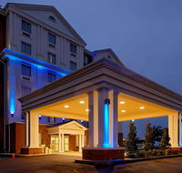 Holiday Inn Express Long Beach - Accommodation Missouri