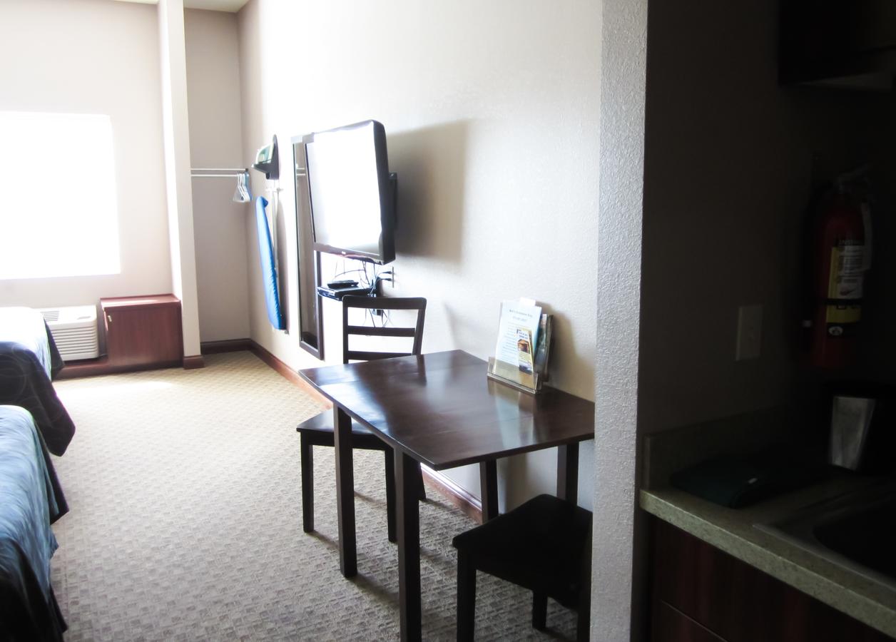 Bell's Extended Stay And Suites - thumb 2