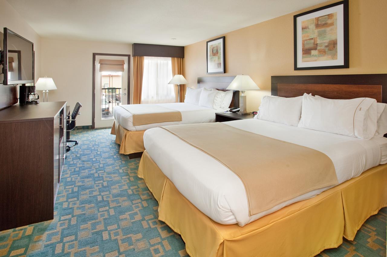 Holiday Inn Express Hotel & Suites Branson 76 Central - thumb 11