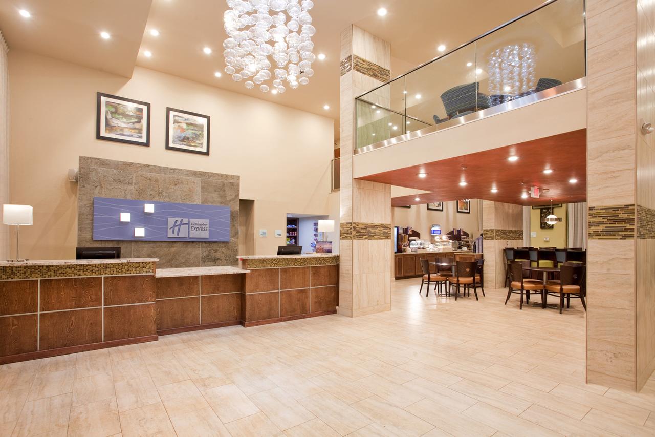 Holiday Inn Express Hotel & Suites Branson 76 Central - thumb 17