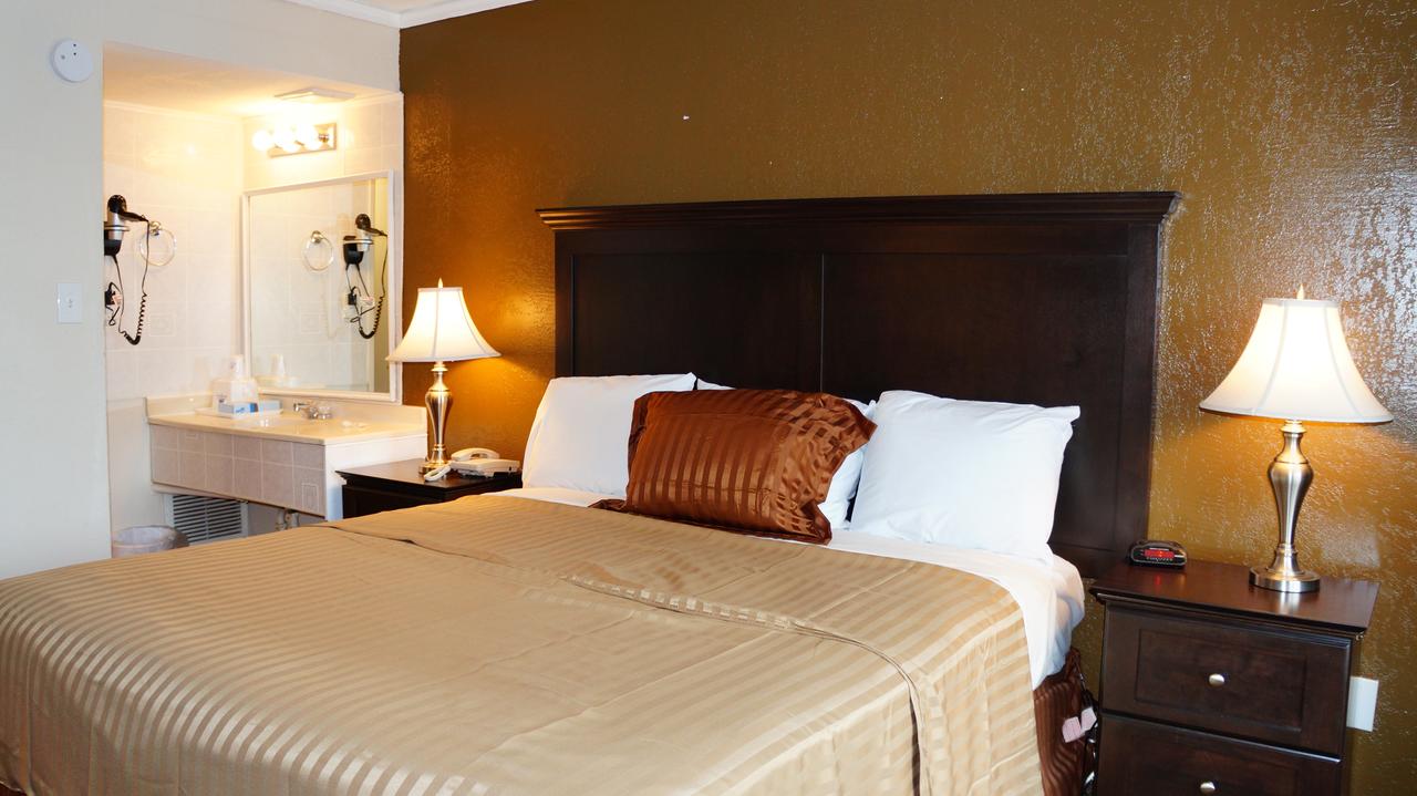 Americas Best Value Inn & Suites Kansas City - thumb 6
