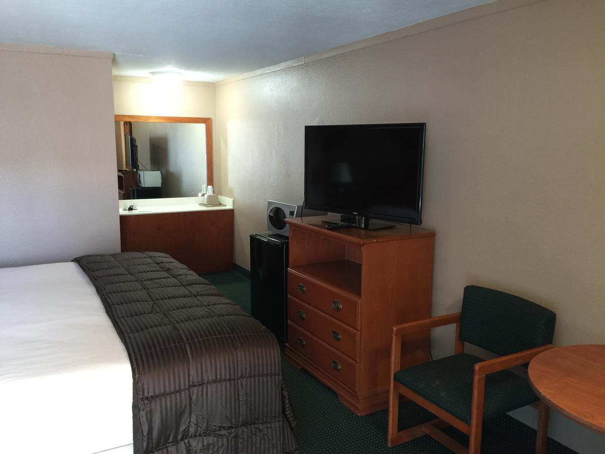 Budget Inn - Saint Robert - thumb 1