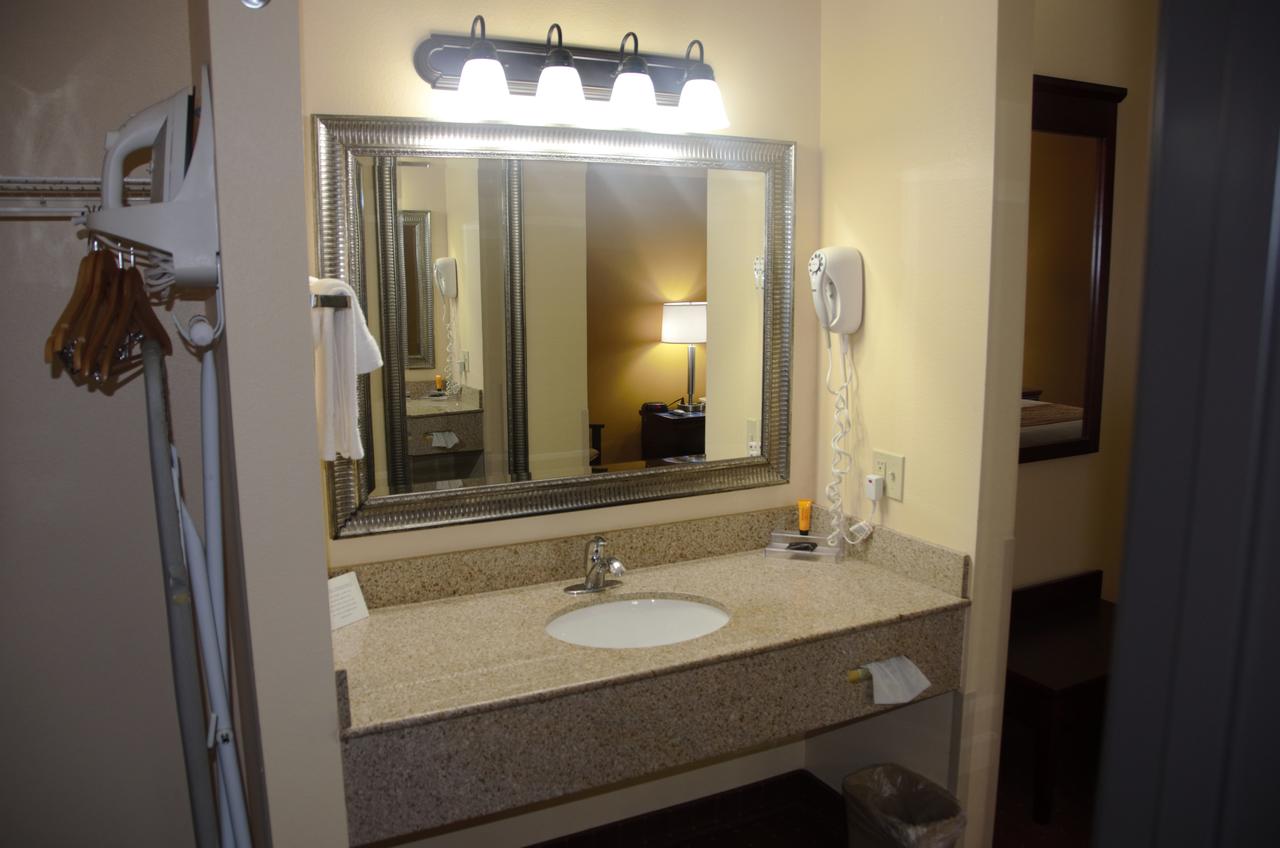 Americas Best Value Inn Saint Robert/Fort Leonard Wood - thumb 6