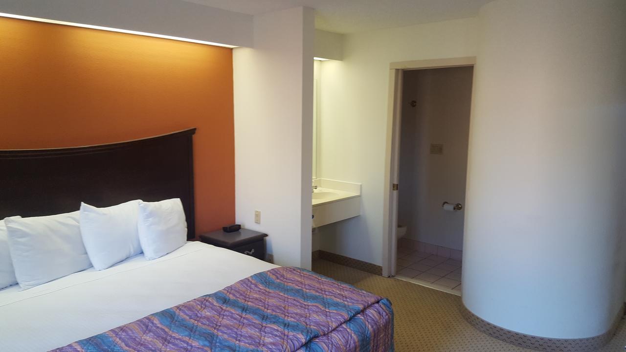 Night's Stay Inn - thumb 28