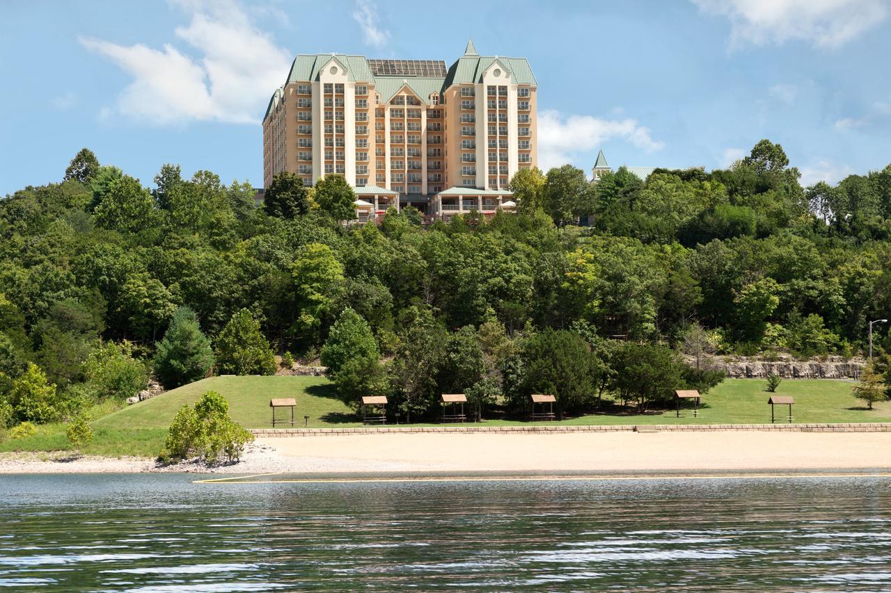 Chateau On The Lake Resort Spa - thumb 40
