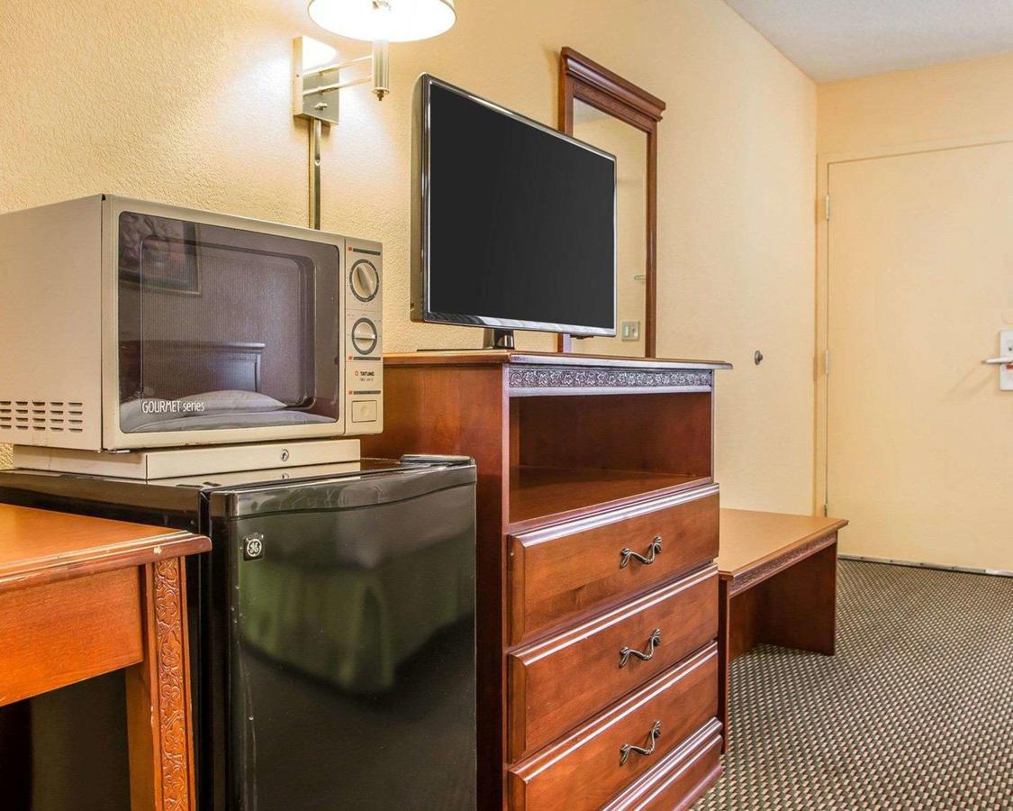 Econo Lodge Saint Robert - thumb 18