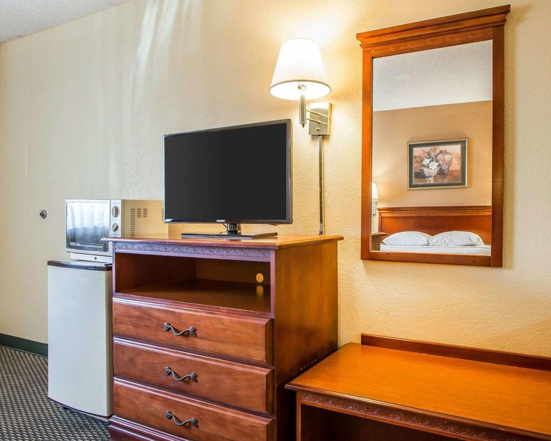 Econo Lodge Saint Robert - thumb 27