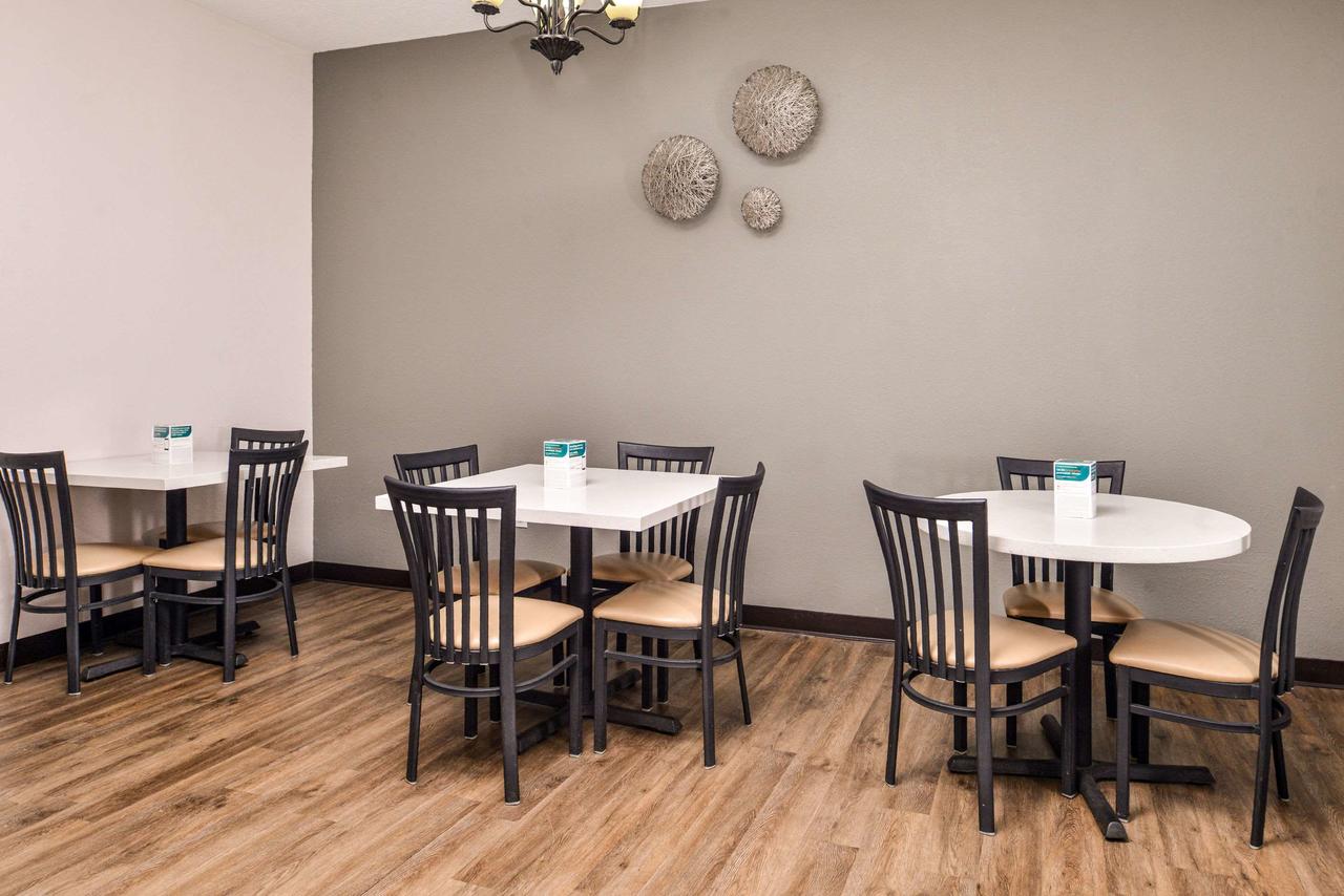 Quality Inn Joplin - thumb 7
