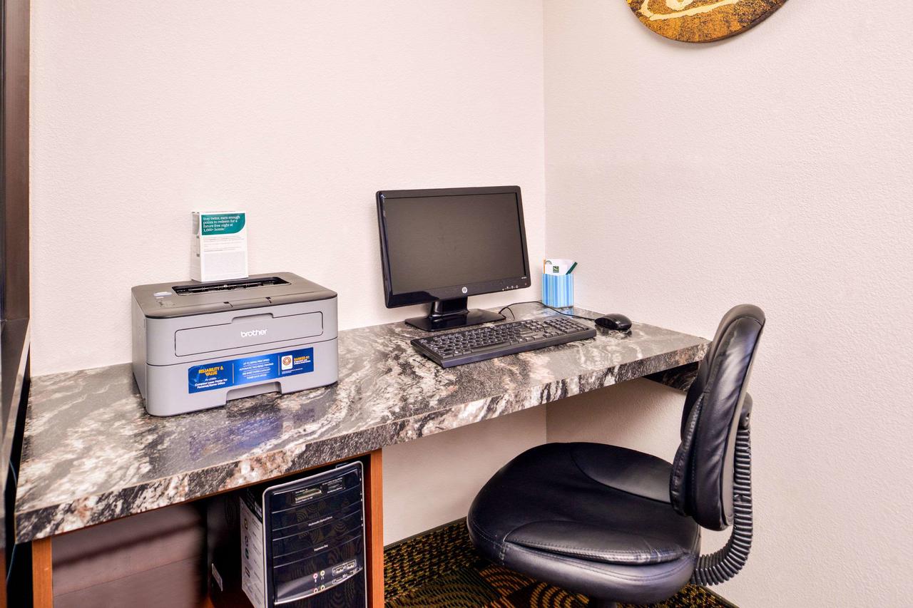 Quality Inn Joplin - thumb 15