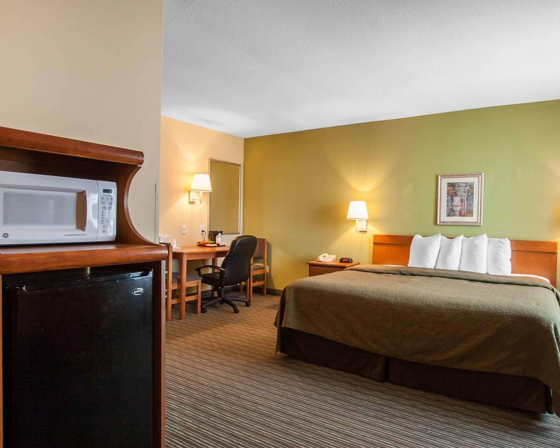 Quality Inn Joplin - thumb 28