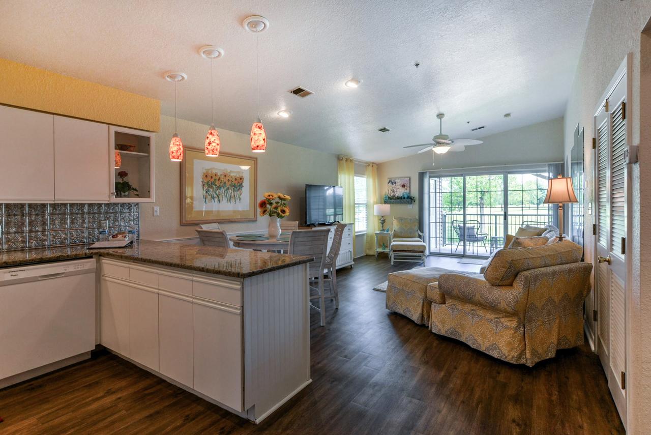Nestled Inn - Premier Penthouse Resort Condo - thumb 4