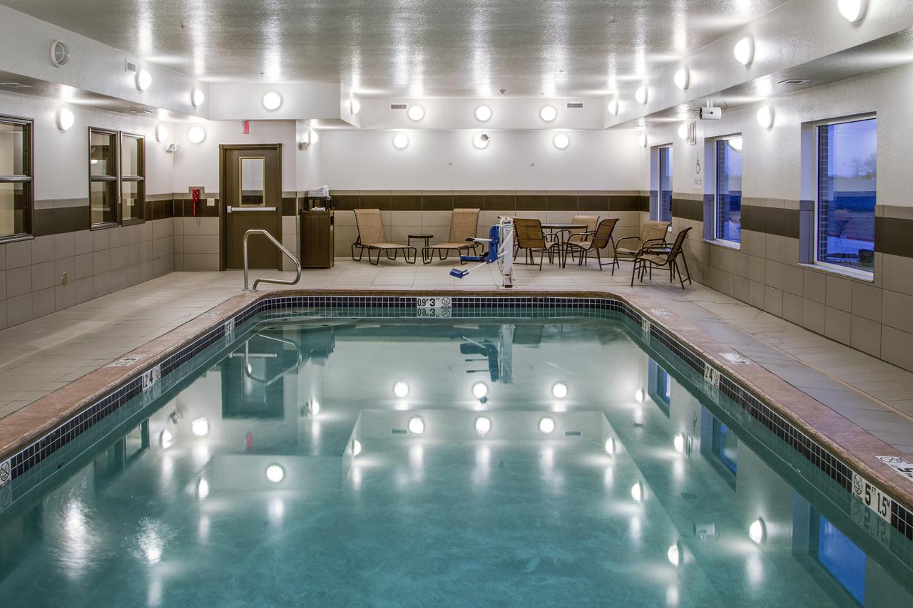 Holiday Inn Express & Suites Nevada - thumb 18