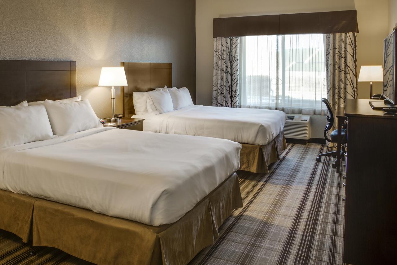 Holiday Inn Express & Suites Nevada - thumb 5
