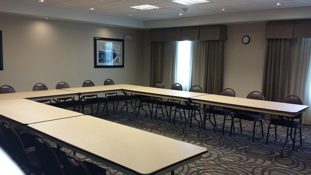Holiday Inn Express & Suites Nevada - thumb 29