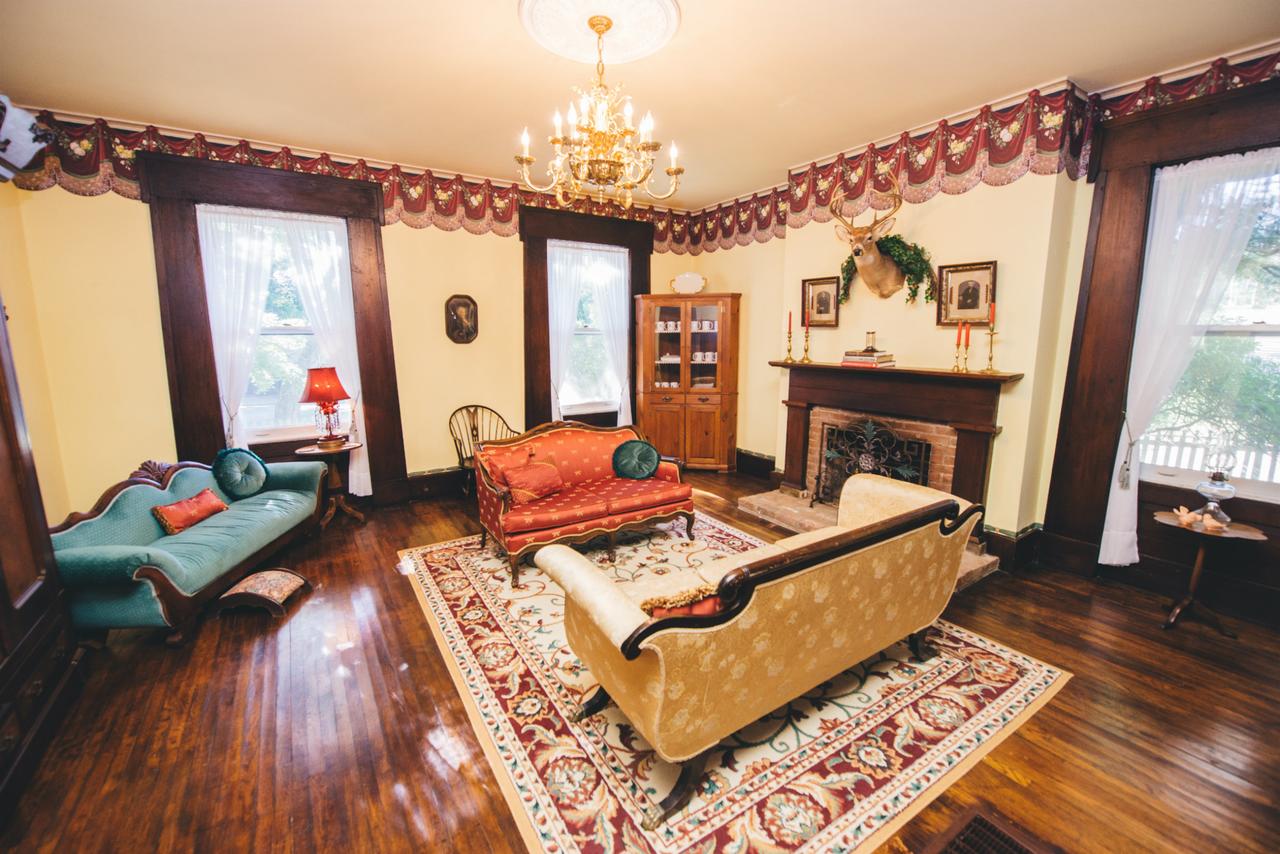 Old Caledonian Bed & Breakfast - thumb 13