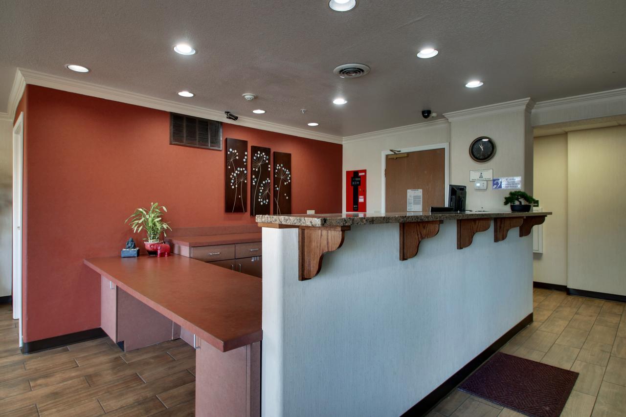 All Towne Suites - thumb 8