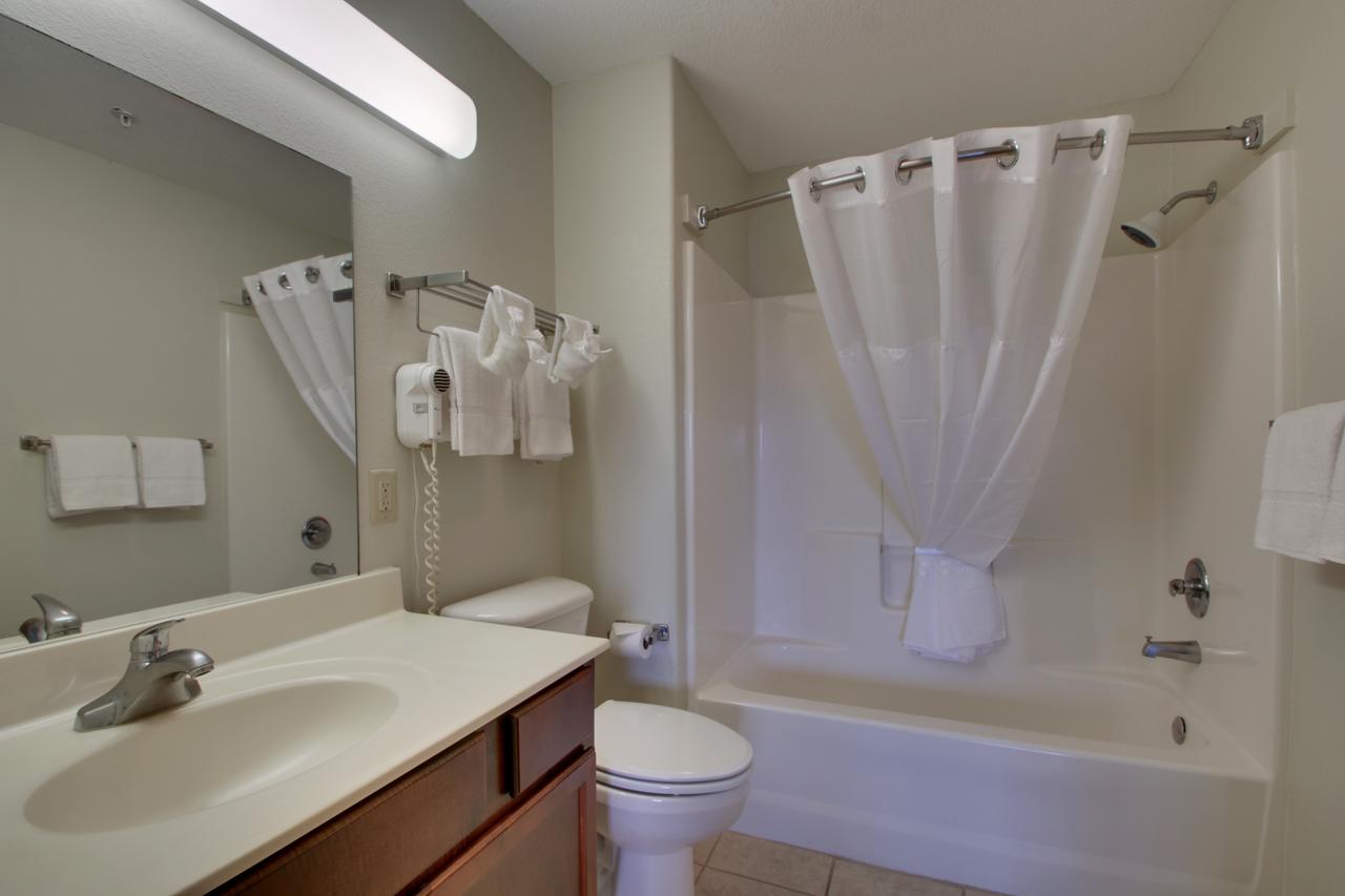 All Towne Suites - thumb 11