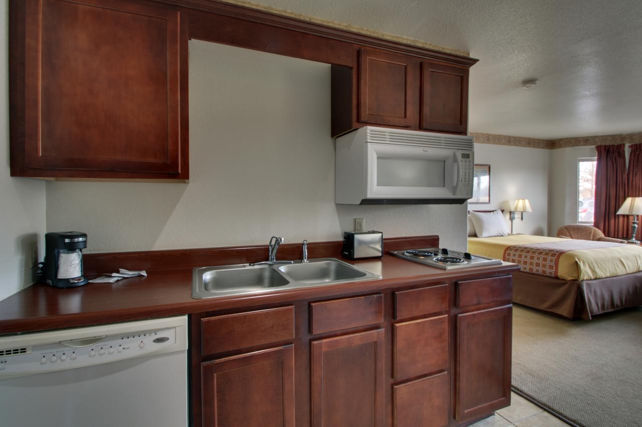 All Towne Suites - thumb 14
