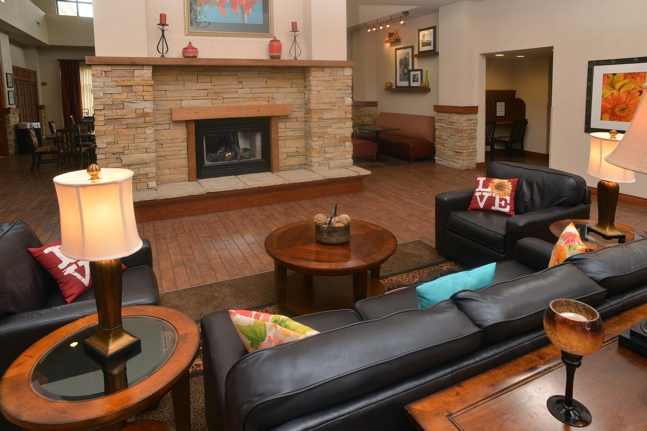 Hampton Inn & Suites Springfield - thumb 32