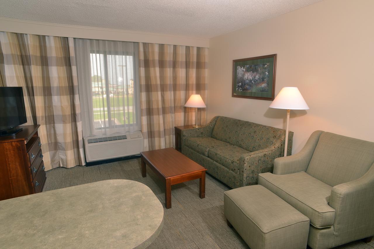 Hampton Inn & Suites Springfield - thumb 2