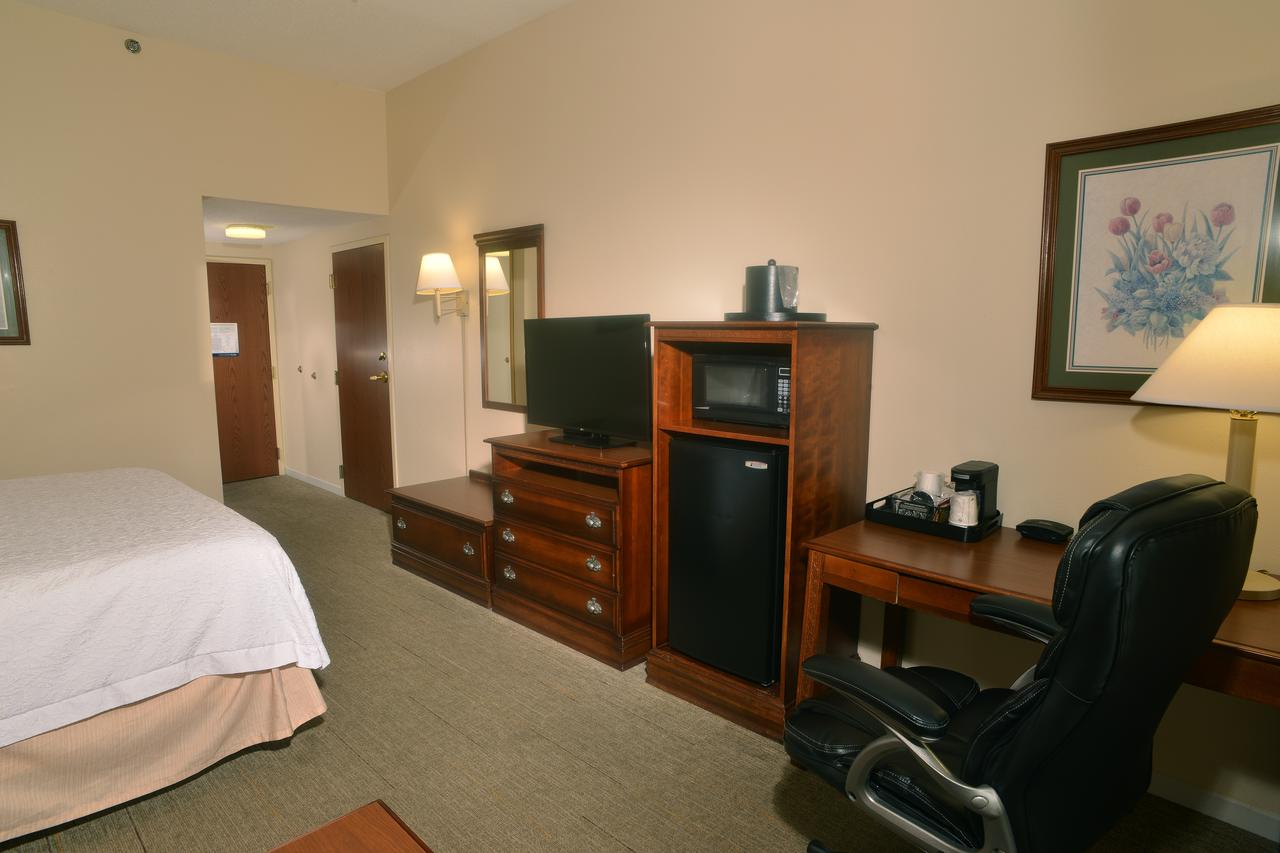 Hampton Inn & Suites Springfield - thumb 24
