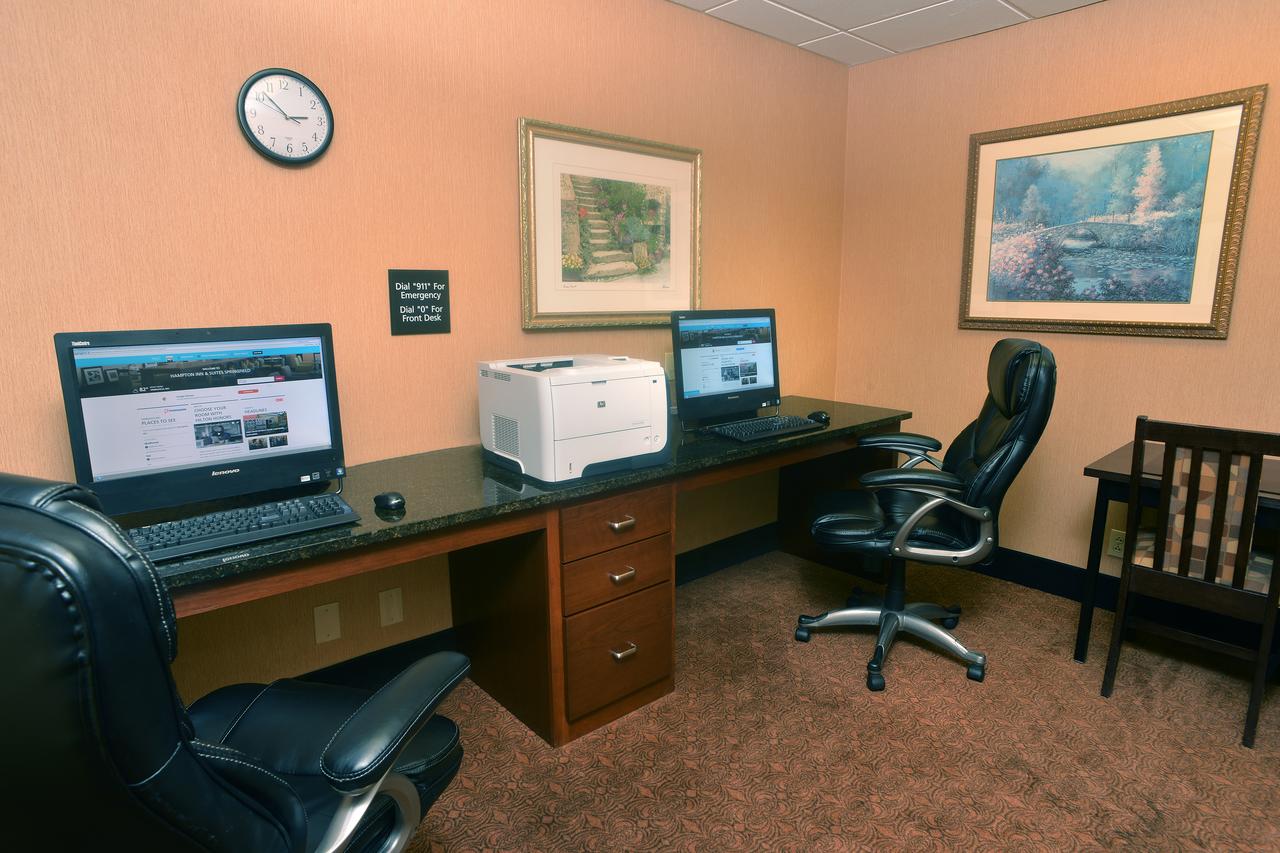 Hampton Inn & Suites Springfield - thumb 36
