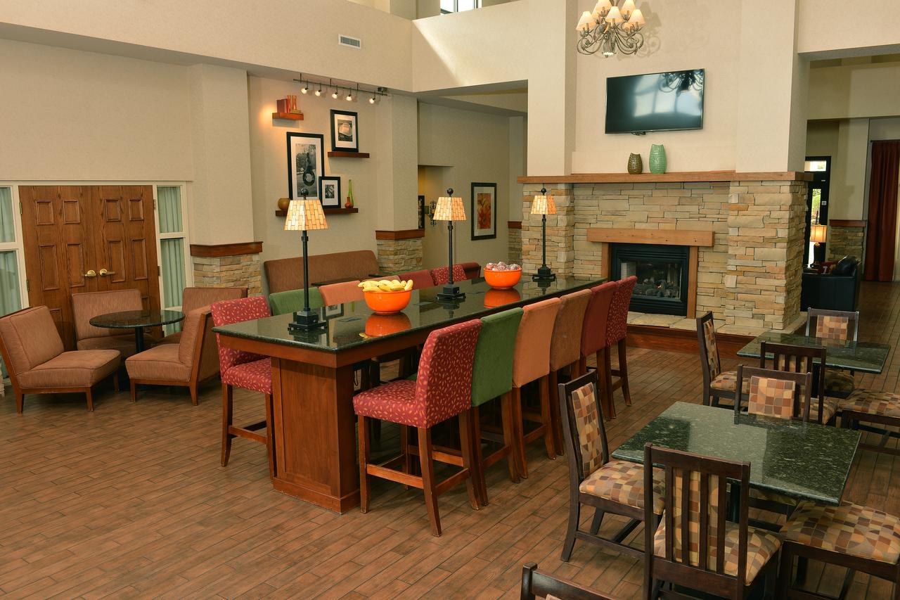 Hampton Inn & Suites Springfield - thumb 39