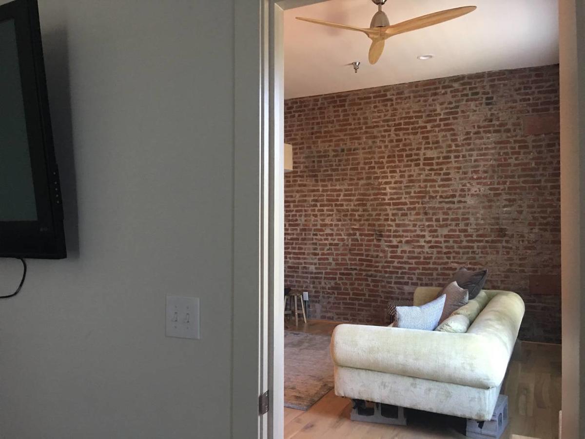 301 Â· Private Hotel Lofts In The Heart Of The City V I P - thumb 6