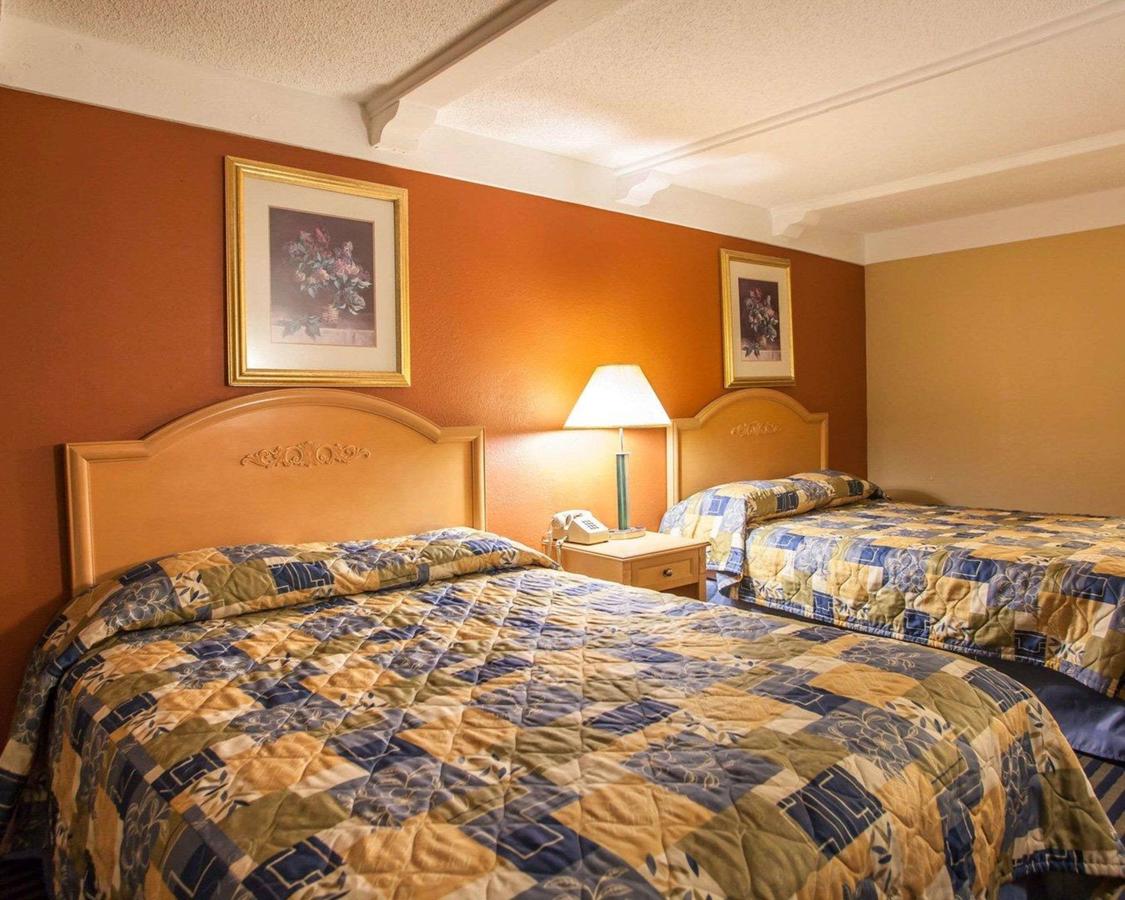 Rodeway Inn Saint Charles - thumb 11