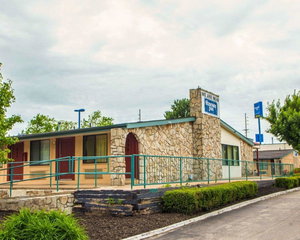 Rodeway Inn Saint Charles