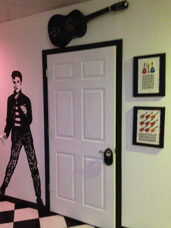 Swan Song Inn - thumb 2