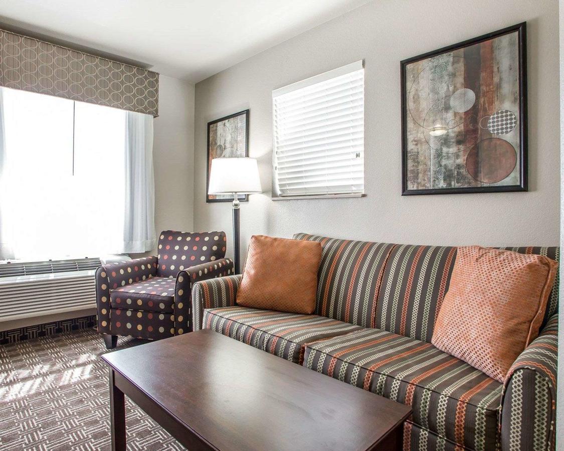 MainStay Suites Saint Robert - thumb 21