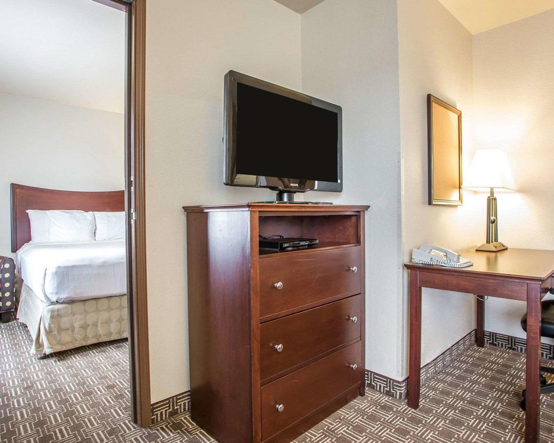 MainStay Suites Saint Robert - thumb 24