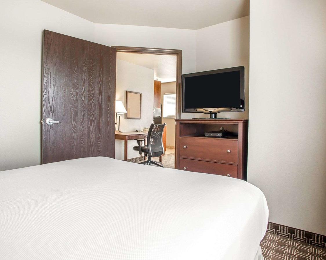 MainStay Suites Saint Robert - thumb 27