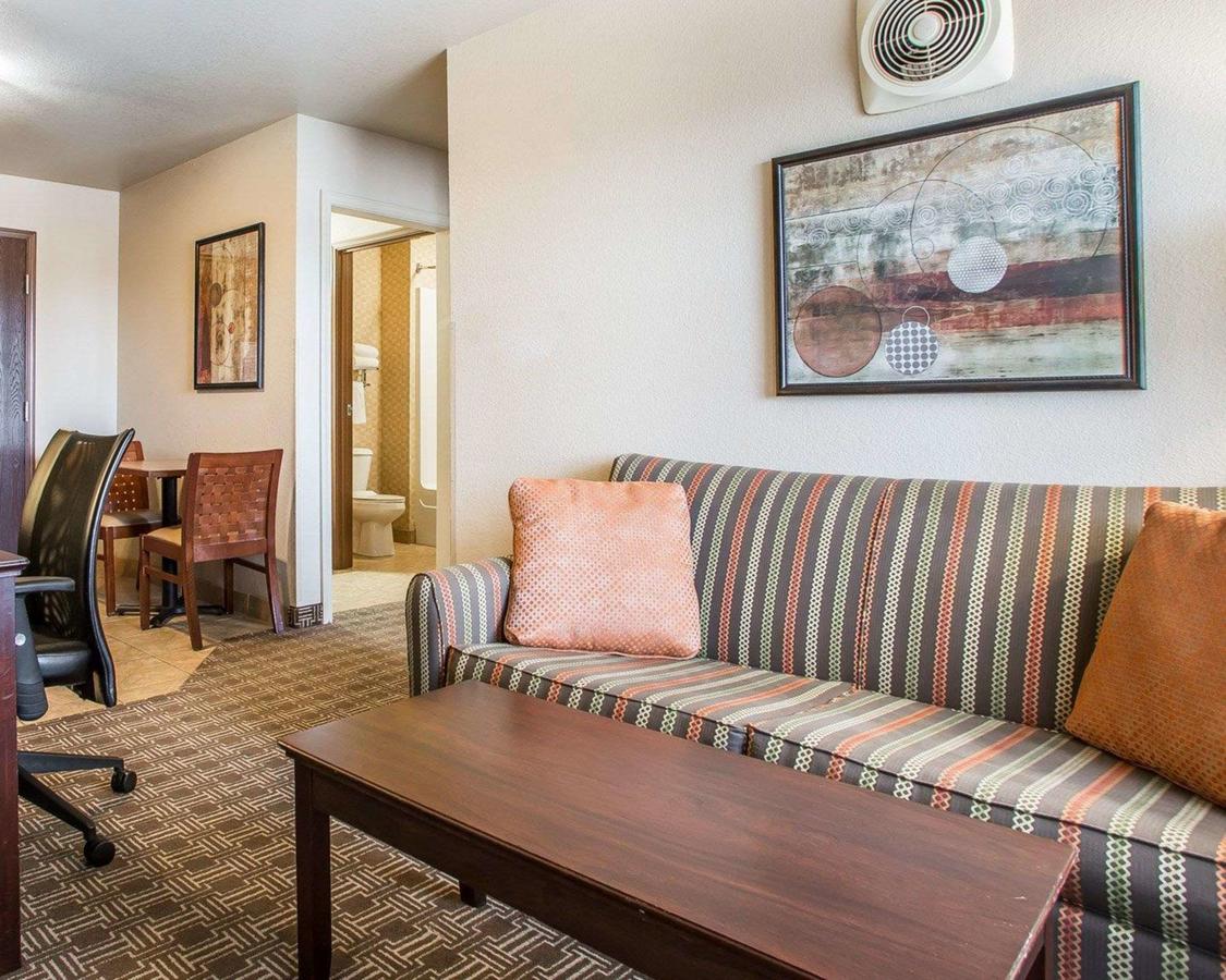 MainStay Suites Saint Robert - thumb 1