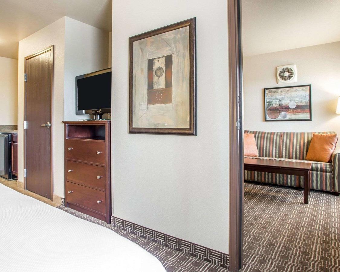 MainStay Suites Saint Robert - thumb 25