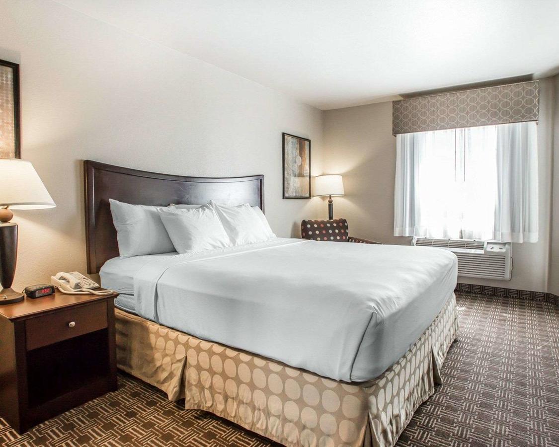MainStay Suites Saint Robert - thumb 19