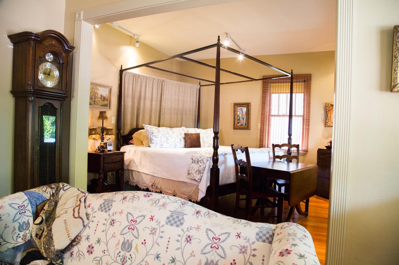 Boone's Lick Trail Inn - thumb 18