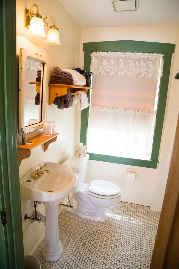 Boone's Lick Trail Inn - thumb 10