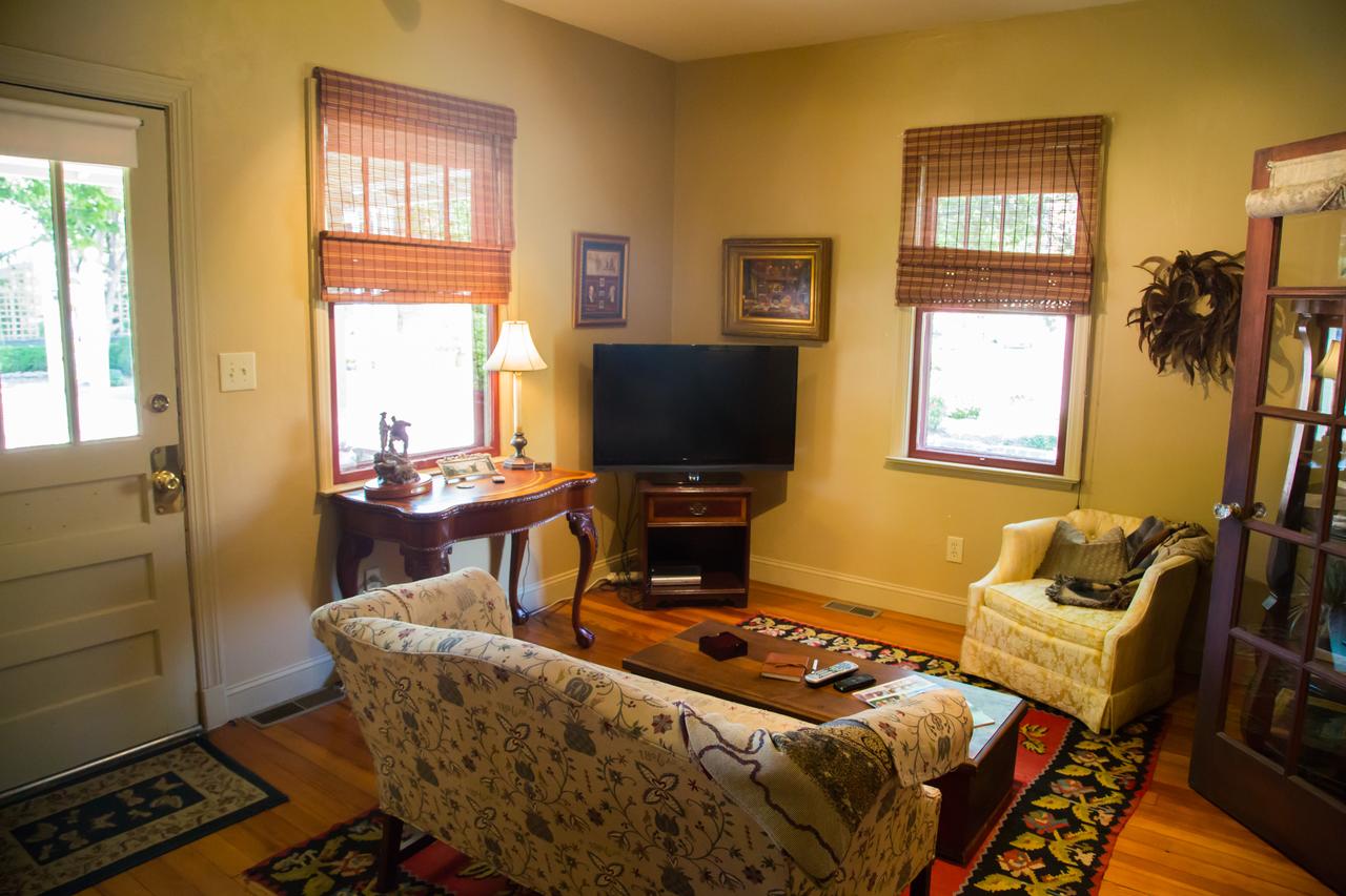 Boone's Lick Trail Inn - thumb 15