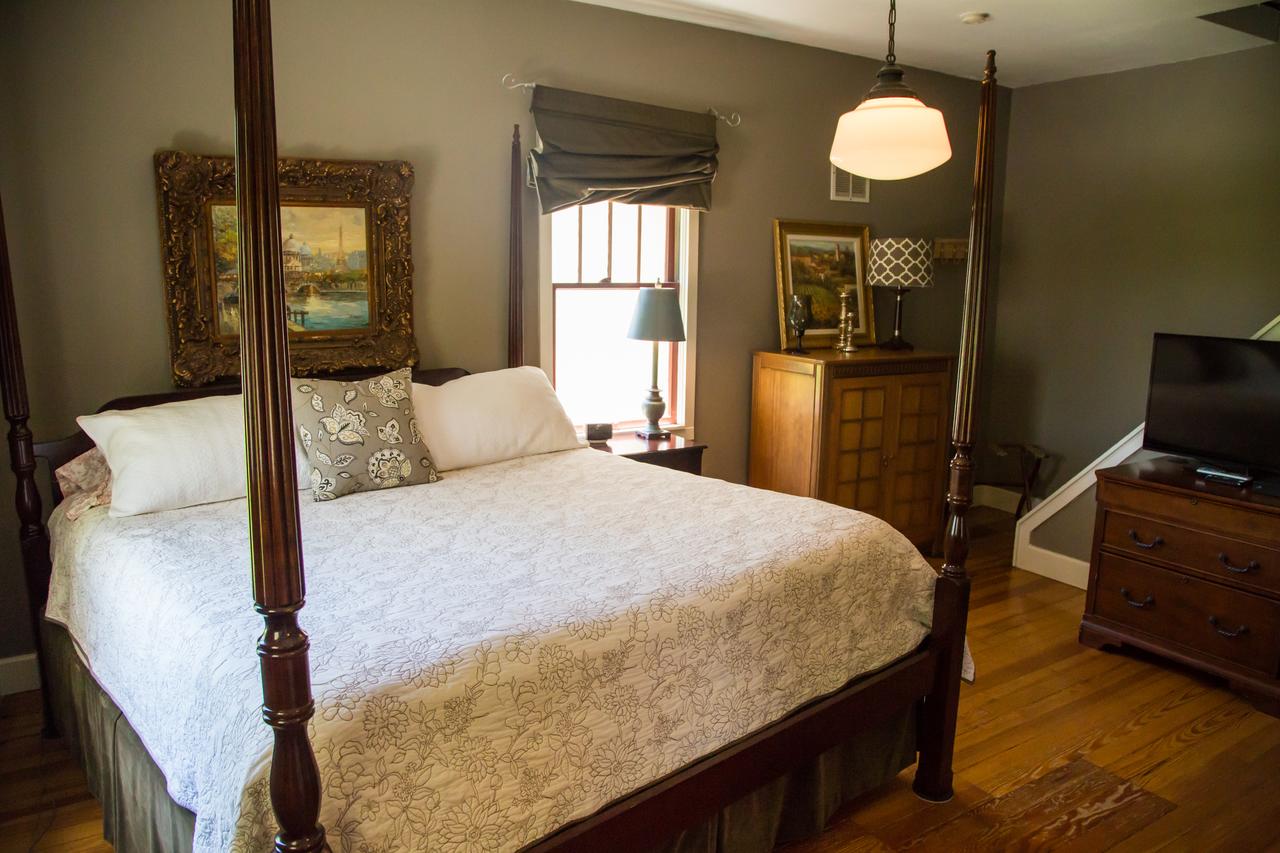 Boone's Lick Trail Inn - thumb 4