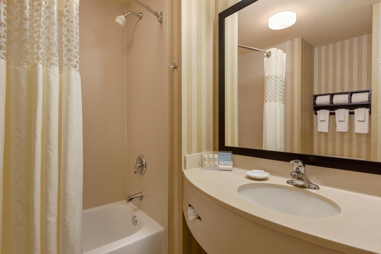 Hampton Inn Saint Robert - thumb 4